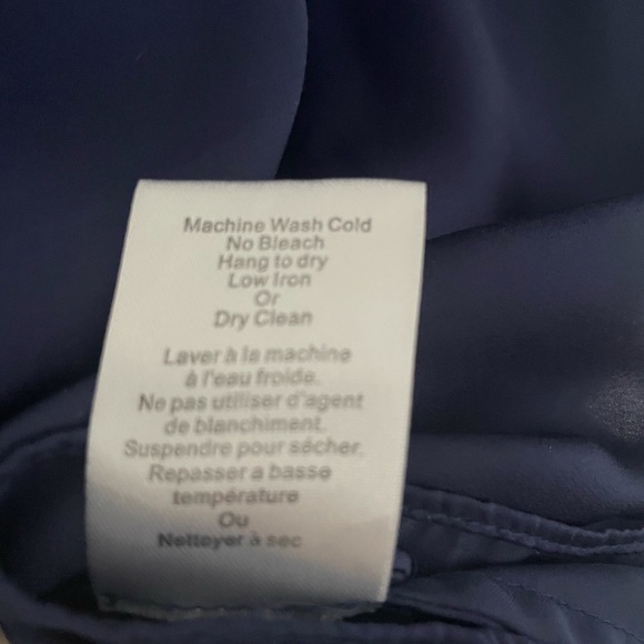 Aritzia-Talula silk navy shirt size S women’s top - Picture 6 of 6